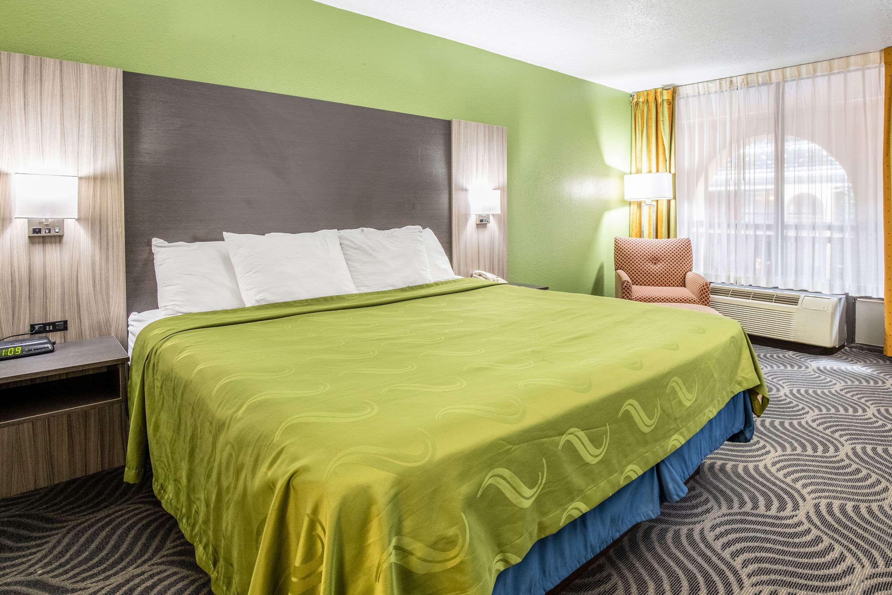 Quality Inn Newport Bagian luar foto